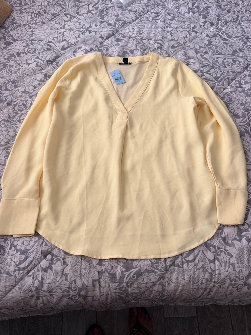 Ann Taylor Pale Yellow V-Neck Blouse